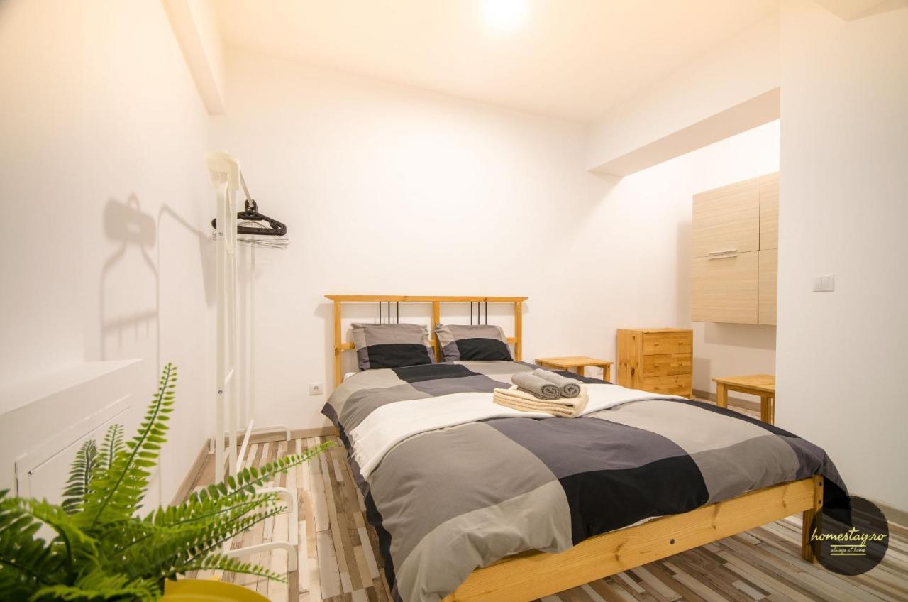 Homestay Отопень Екстер'єр фото