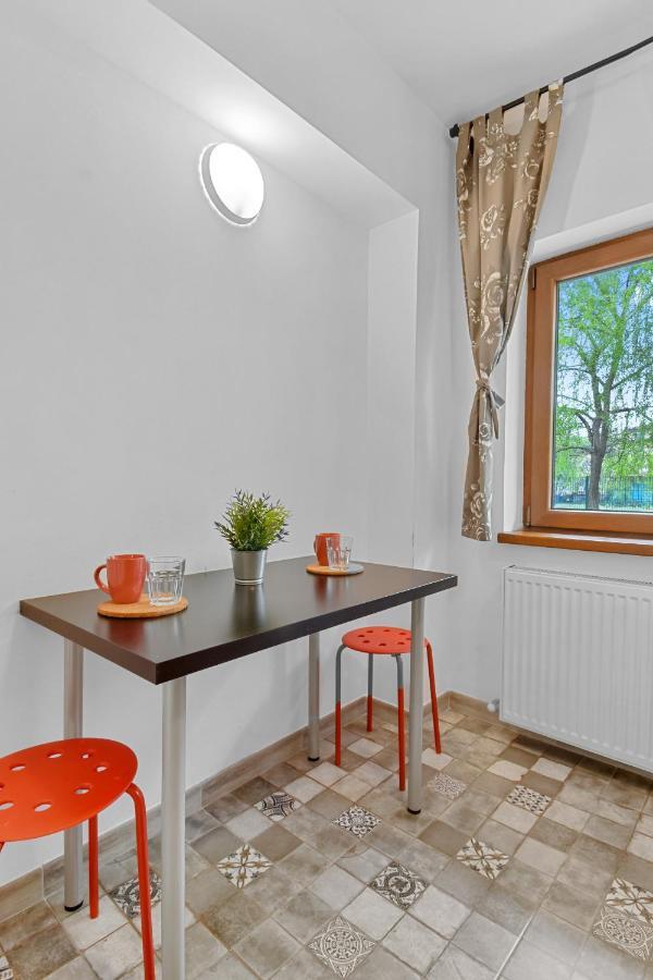 Homestay Отопень Екстер'єр фото